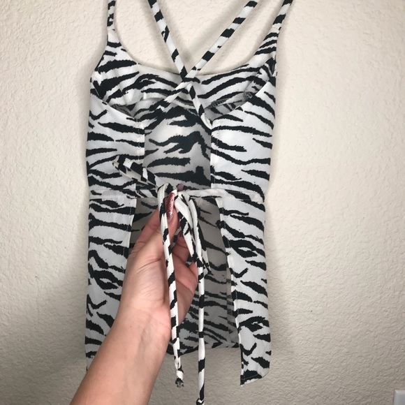Zebra Print Open Back and Racer Back Tank - Picture 4 of 5